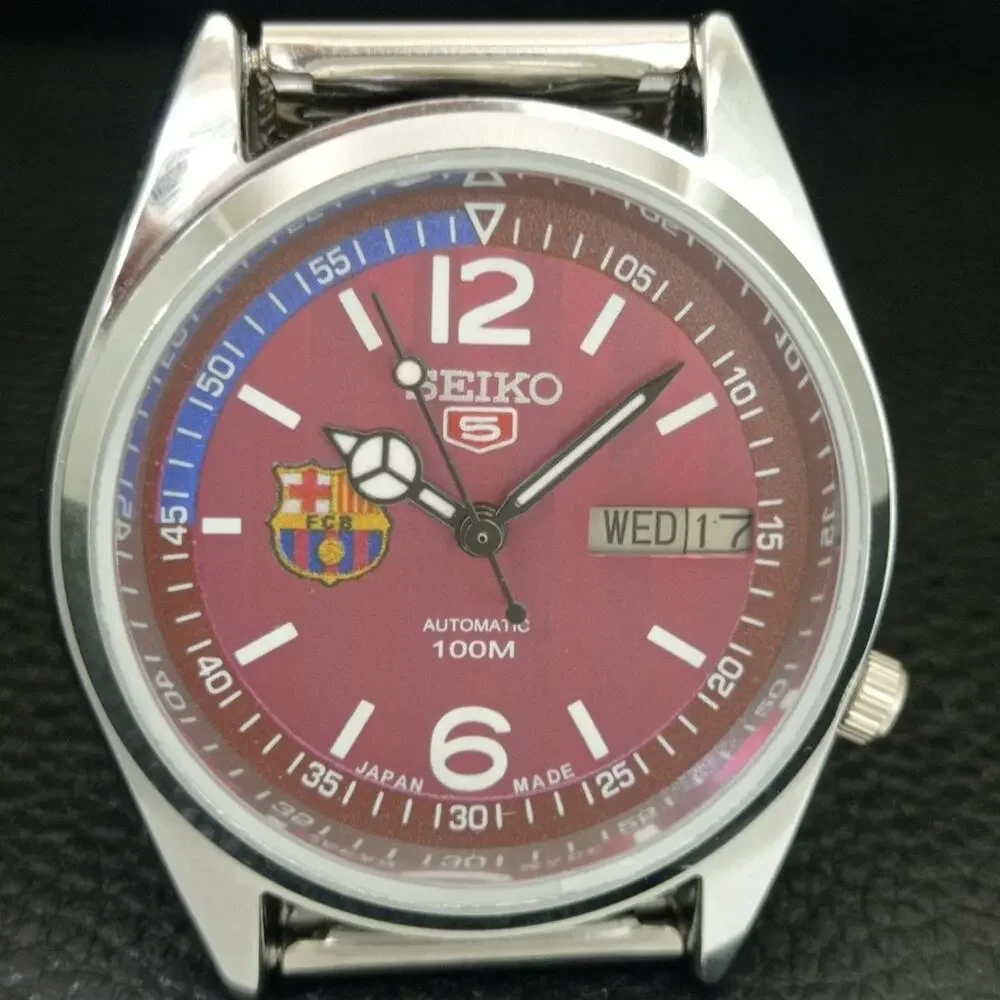 Vintage 1982 FCB Seiko Automatic Mens Silver Watch W/daydate & Red accents